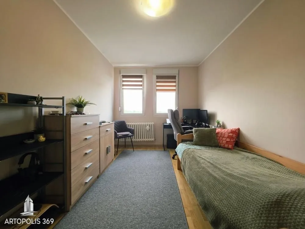 Sale, three bedroom apartment, 93m², Novi Beograd Blok 71, Novi Beograd Sve Podlokacije