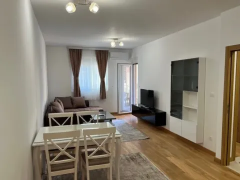 Izdavanje, jednosoban stan, 50m², New City, Podgorica - image 3