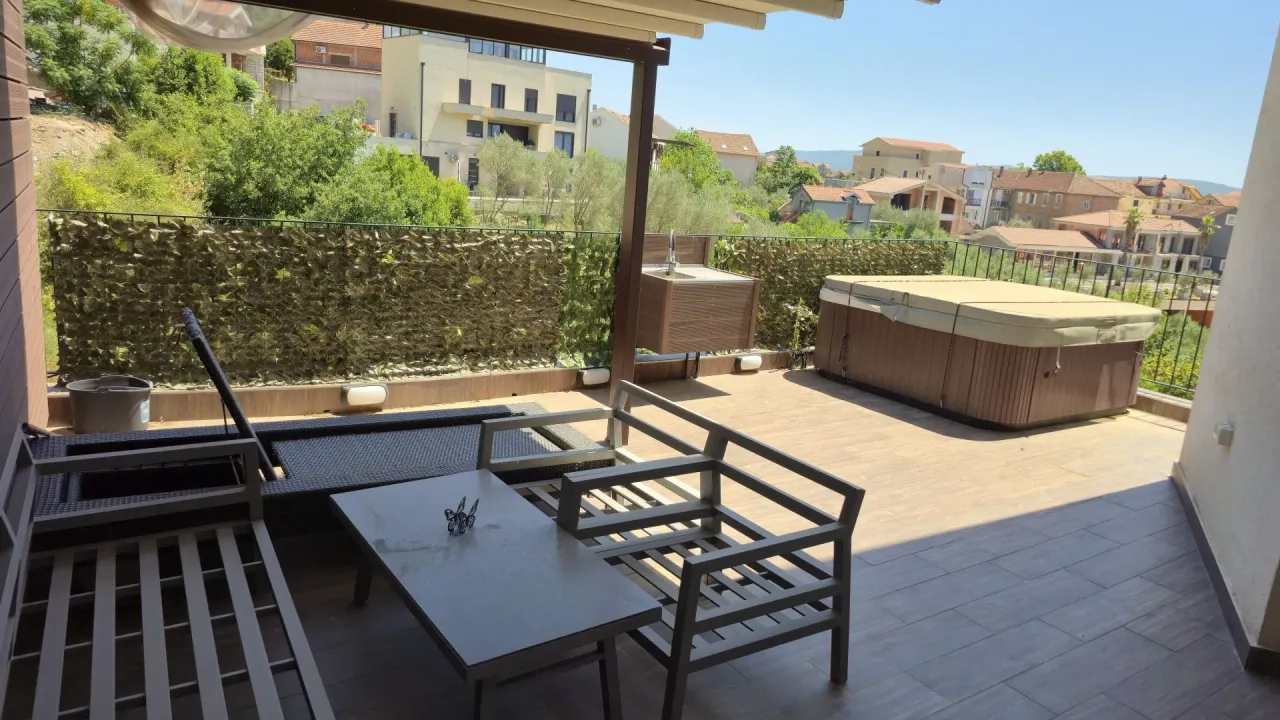 Sale, one bedroom apartment, 91m², Mažina, Tivat