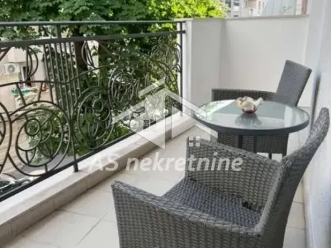 Rent, three bedroom apartment, 106m², Vračar Hram, Vračar Sve Podlokacije - image 10