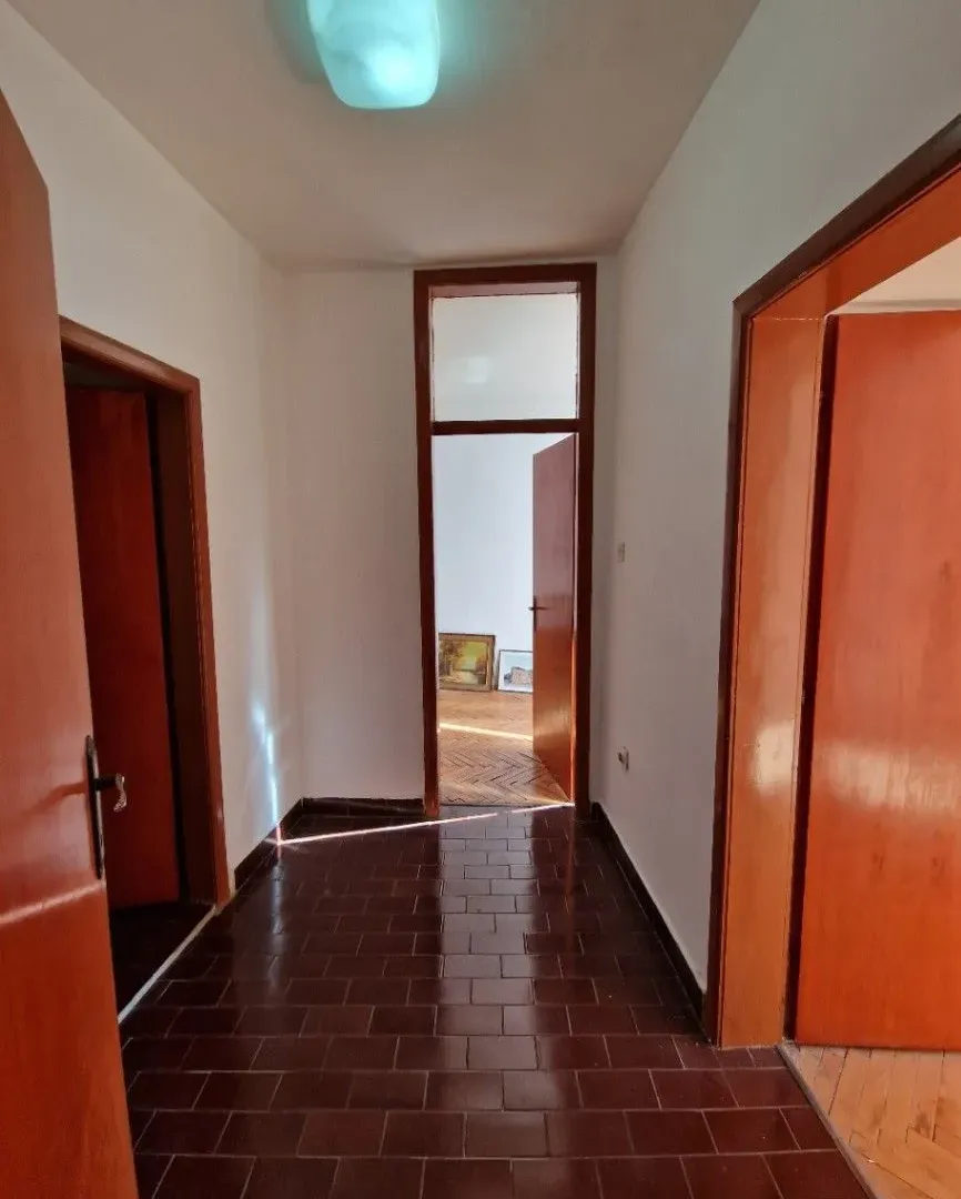 Sale, two bedroom apartment, 78m², Stari Grad Kotor, Kotor