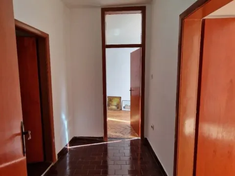 Sale, two bedroom apartment, 78m², Stari Grad Kotor, Kotor - image 6