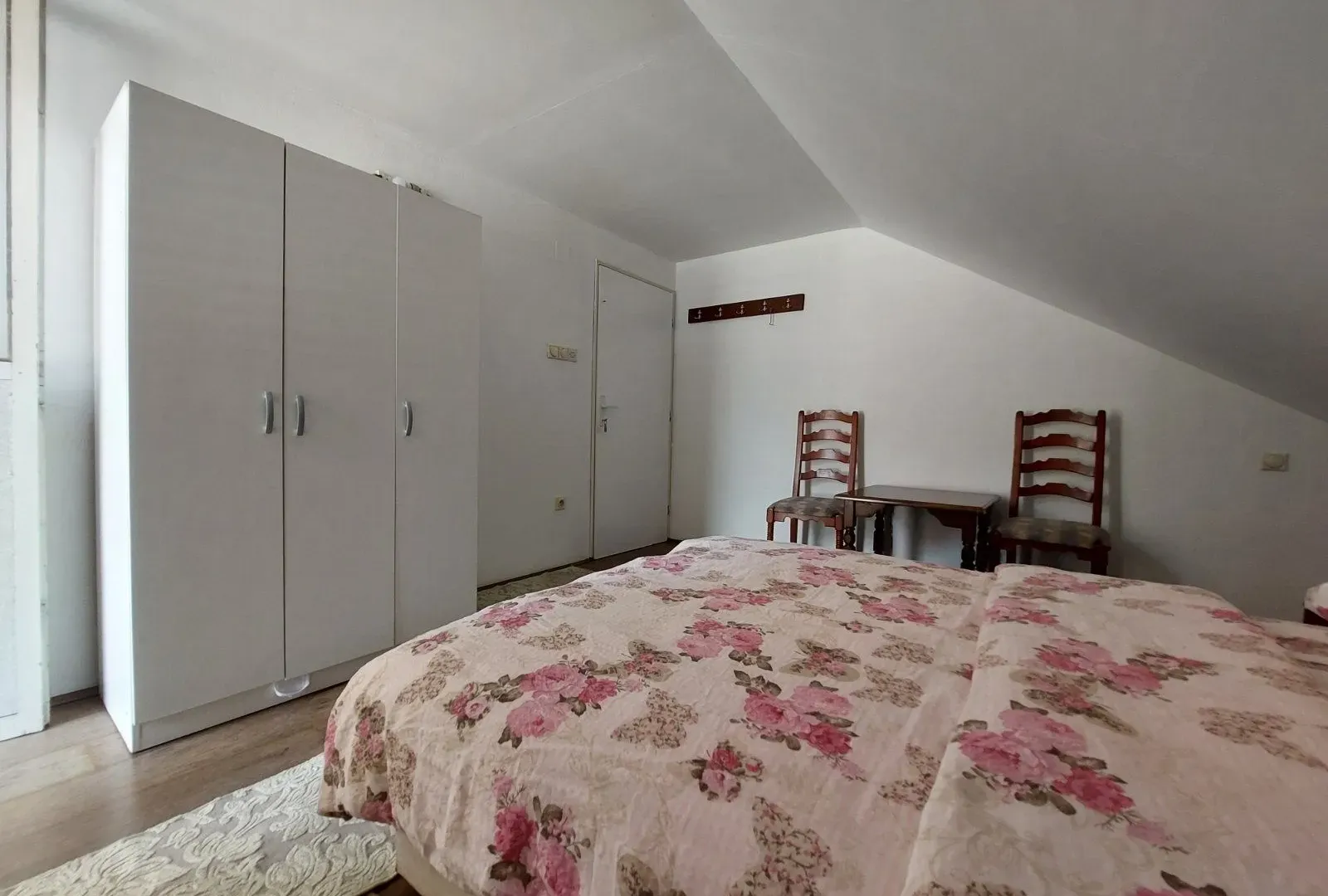 Rent, two bedroom apartment, 70m², Kalimanj, Tivat