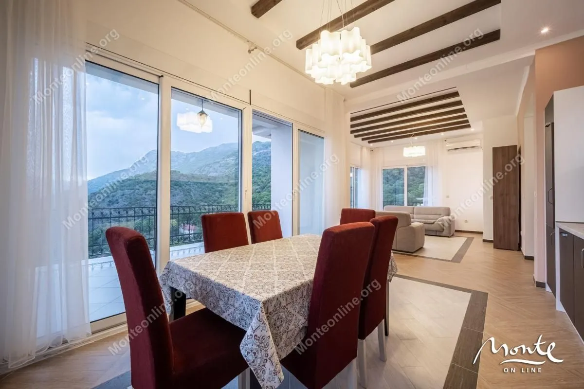 Sale, house, 103m², Risan, Kotor