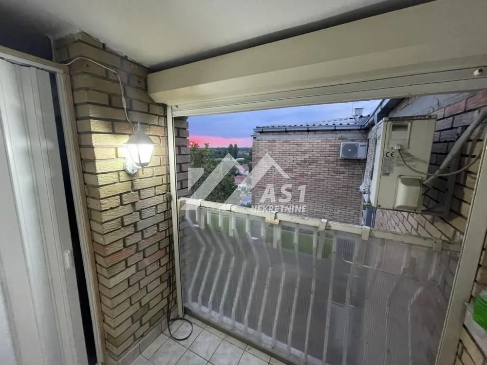 Prodaja, dvosoban stan, 36m², Avijatičarsko naselje, Novi Sad Sve Podlokacije