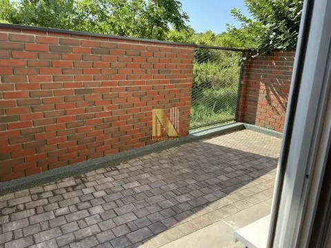 Sale, four bedroom apartment, 106m², Petrovaradin, Novi Sad - image 13