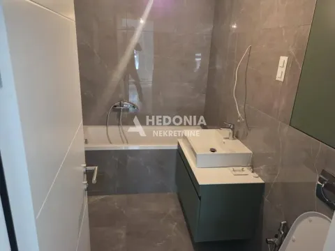 Sale, three bedroom apartment, 81m², Novi Beograd Blok 65, Novi Beograd Sve Podlokacije - image 7