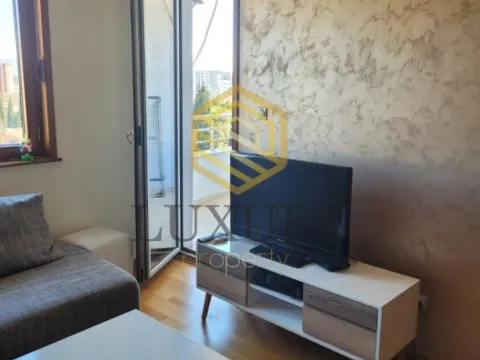 Izdavanje, jednosoban stan, 38m², Pobrežje, Podgorica - image 4