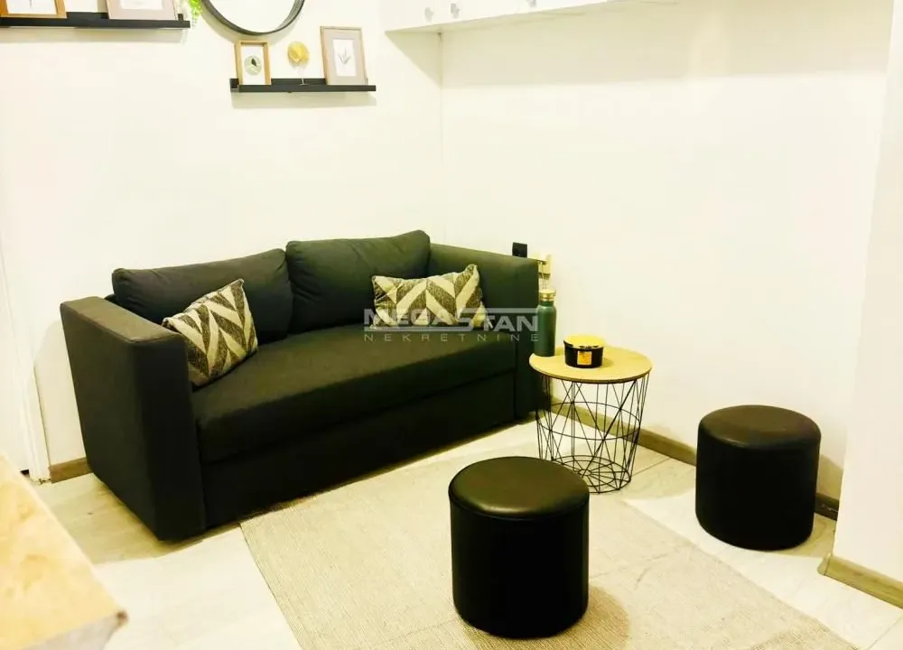 Sale, two bedroom apartment, 35m², Stari Grad, Beograd