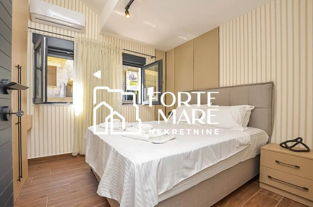 Prodaja, dvosoban stan, 57m², Njivice, Herceg Novi