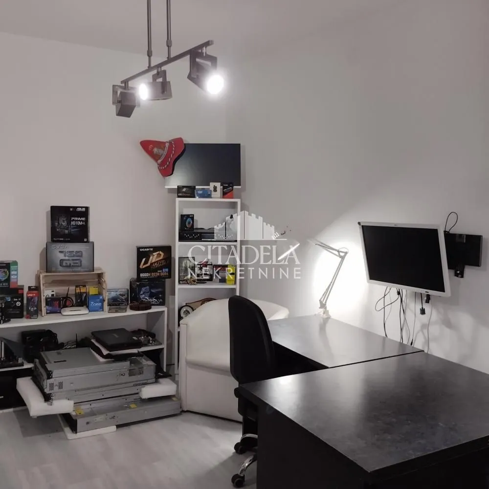 Prodaja, dvosoban stan, 56m², Čukarica, Beograd