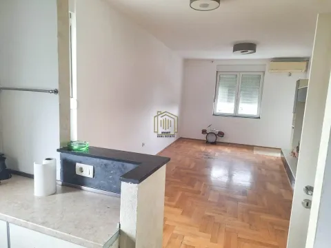 Rent, three bedroom apartment, 90m², Tuški Put, Podgorica - image 16