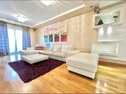 Izdavanje, trosoban stan, 83m², Stari Grad, Beograd - image 3