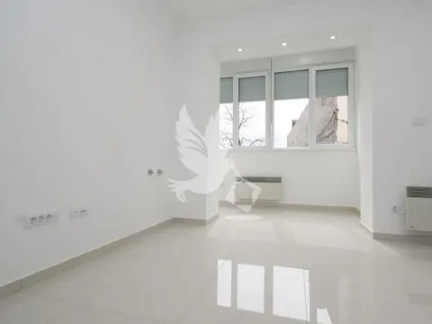 Izdavanje, stan, 27m², Centar Sve Podlokacije, Beograd - image 4