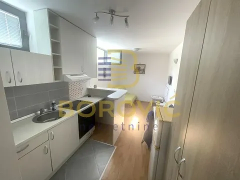 Rent, one bedroom apartment, 22m², Zemun Sve Podlokacije, Beograd - image 1