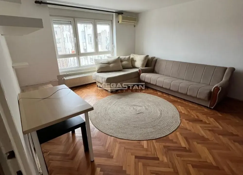 Izdavanje, jednosoban stan, 34m², Vračar Sve Podlokacije, Beograd