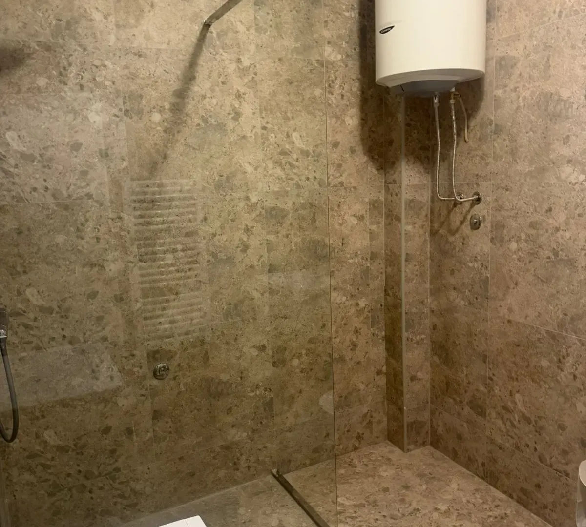 Izdavanje, jednosoban stan, 65m², Seljanovo, Tivat