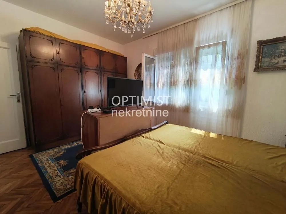 Sale, two bedroom apartment, 67m², Senjak, Beograd