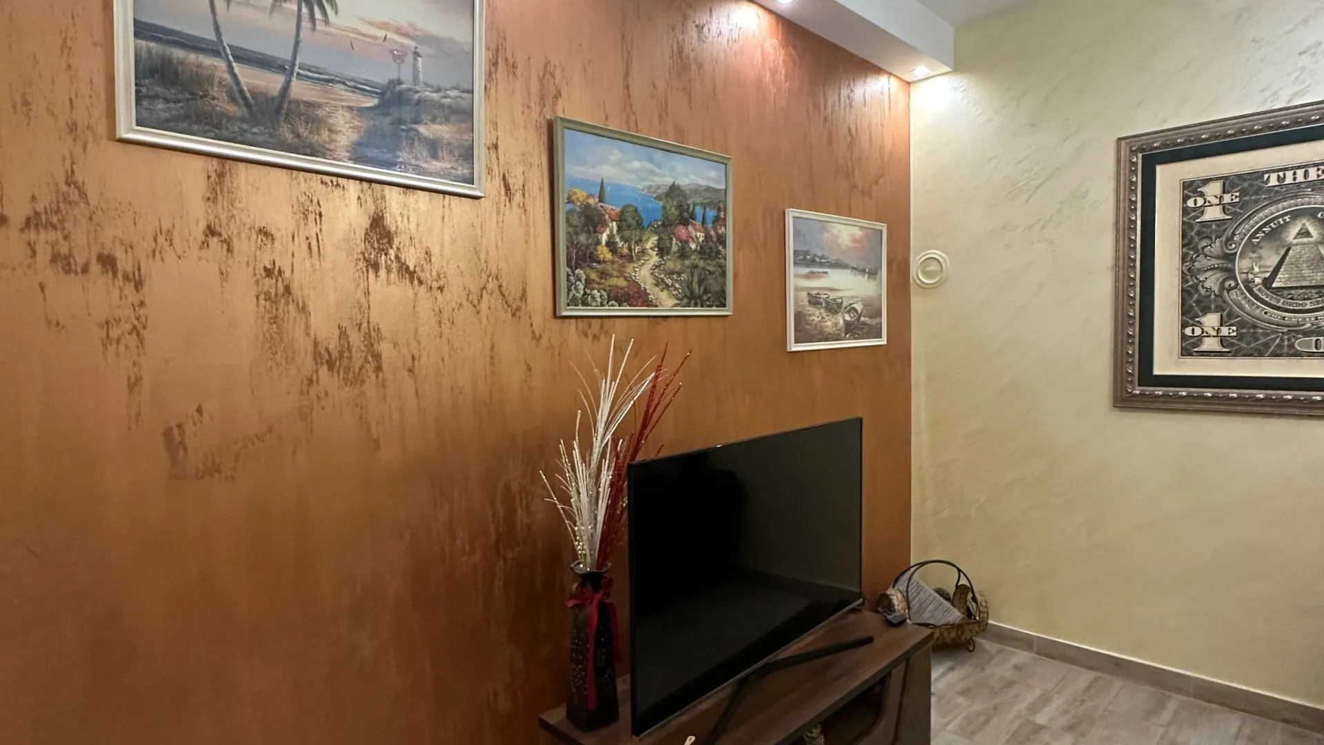 Rent, one bedroom apartment, 63m², Centar, Tivat