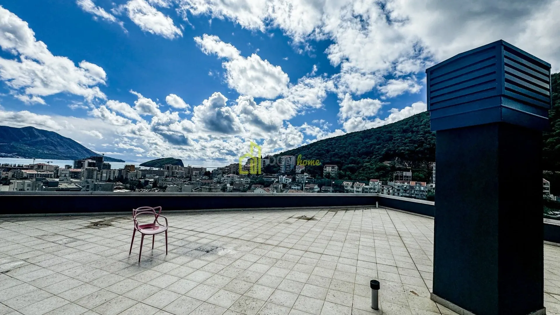 Prodaja, trosoban stan, 140m², Budva, Crna Gora