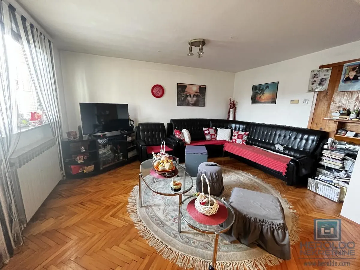Prodaja, kuća, 218m², Budžino brdo, Jagodina