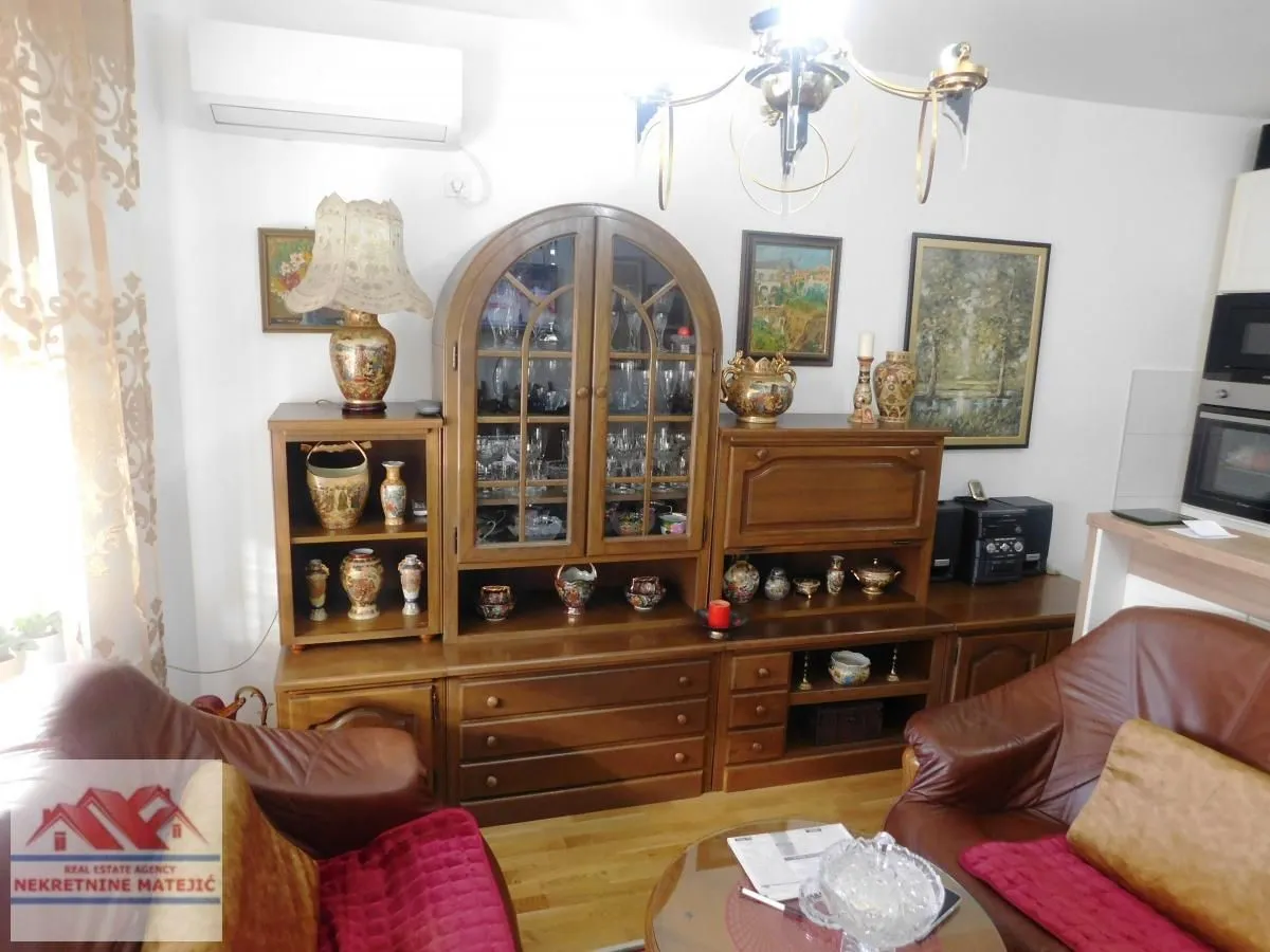 Prodaja, dvosoban stan, 67m², Mala vaga, Kragujevac