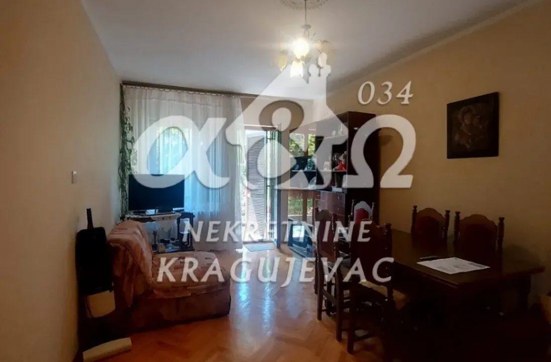 Izdavanje, kuća, 330m², Erdoglija, Kragujevac