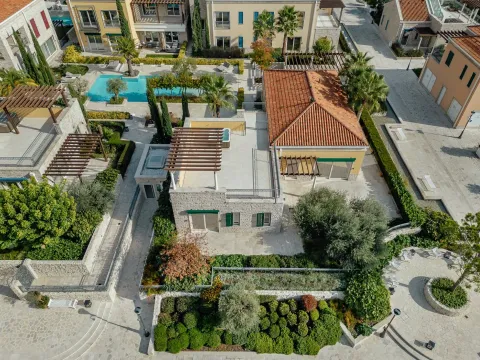 Sale, house, 287m², Portonovi, Herceg Novi - image 2