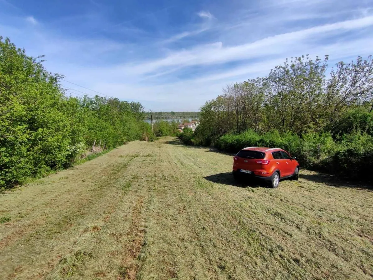 Prodaja, plac, 3700m², Beočin, Srbija