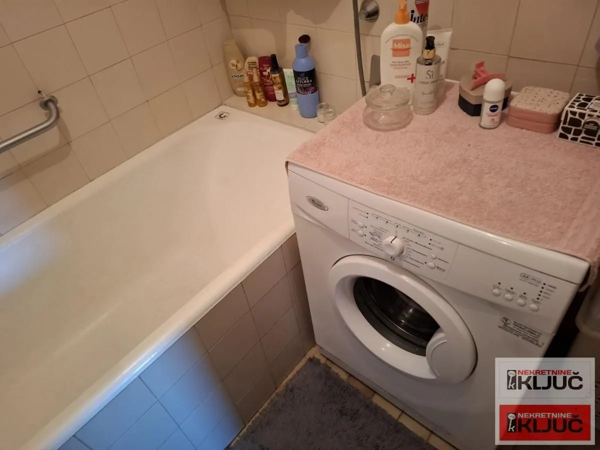Izdavanje, garsonjera, 29m², Betanija, Novi Sad Sve Podlokacije