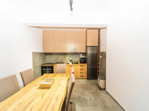 Izdavanje, dvosoban stan, 70m², Zabjelo, Podgorica - image 5