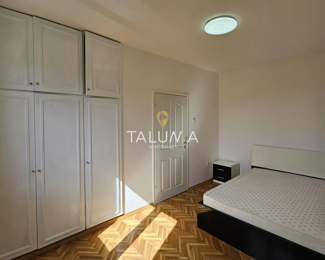Rent, house, 250m², Zagorič, Podgorica