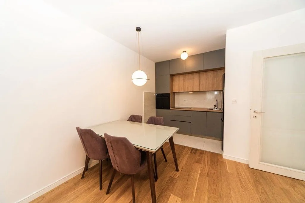 Rent, two bedroom apartment, 70m², Central Point, Podgorica