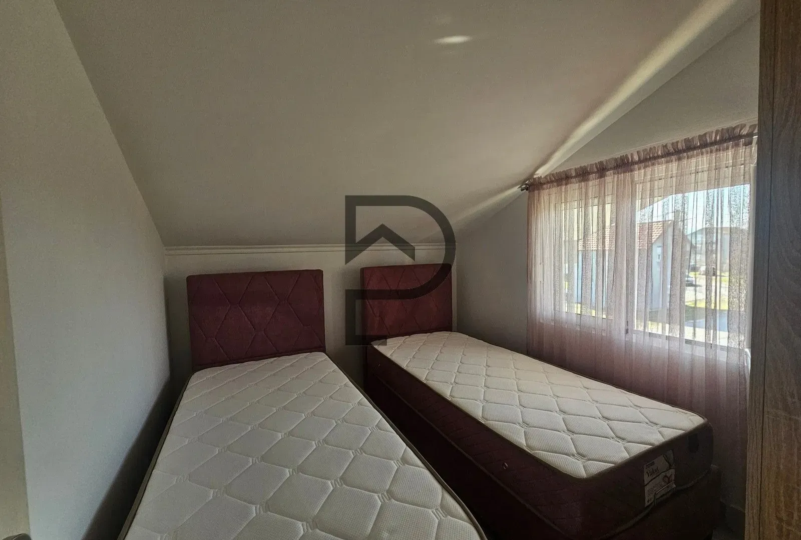 Sale, house, 200m², Podgorica, Crna Gora