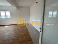 Prodaja, trosoban stan, 105m², Stari Aerodrom, Podgorica - image 5