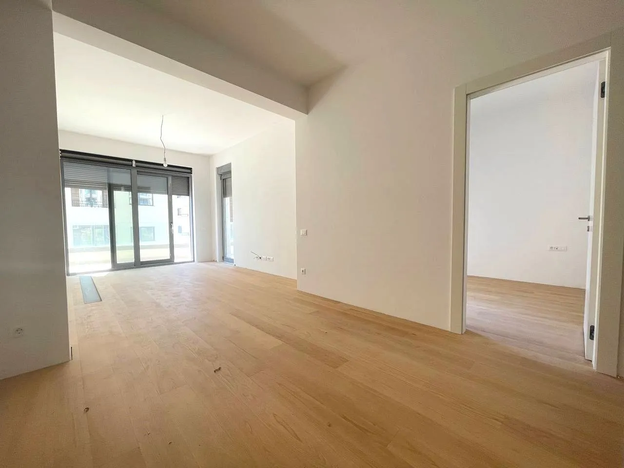 Prodaja, jednosoban stan, 64m², Bečići, Budva