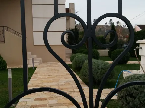 Rent, house, 262m², Zabjelo, Podgorica - image 4