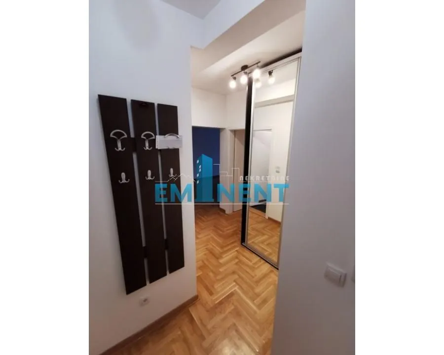 Izdavanje, dvosoban stan, 50m², Lion, Zvezdara Sve Podlokacije