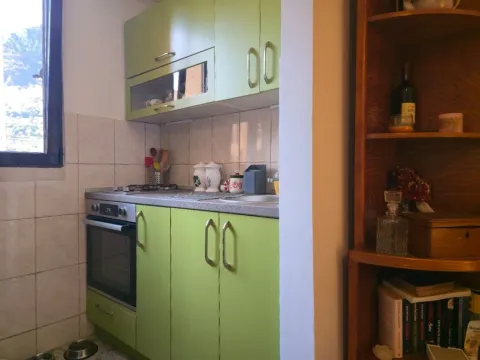 Sale, one bedroom apartment, 35m², Škaljari, Kotor - image 6