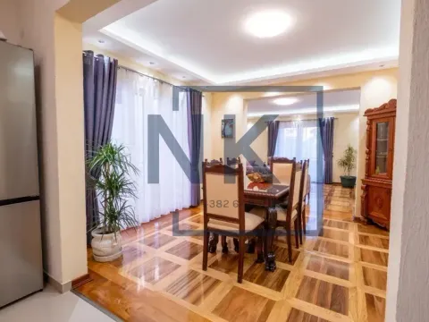Prodaja, trosoban stan, 128m², Stari Aerodrom, Podgorica - image 9