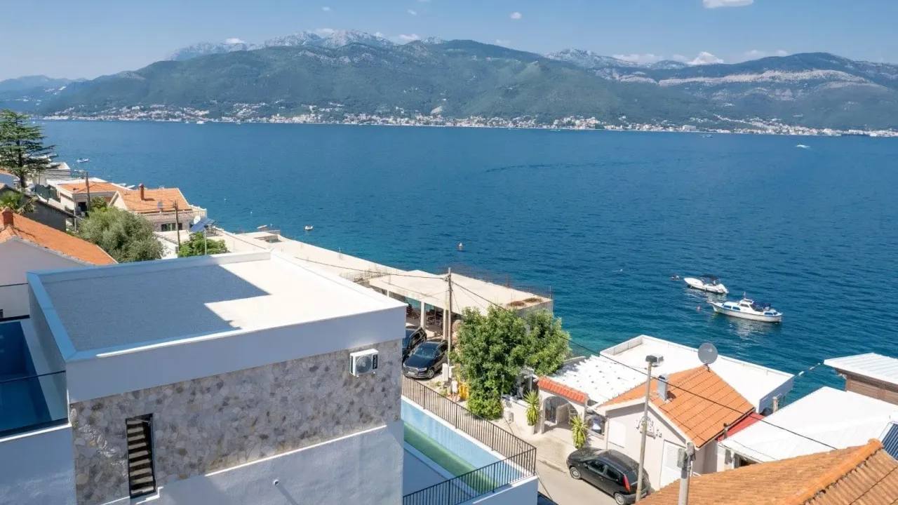 Prodaja, kuća, 200m², Krašići, Tivat