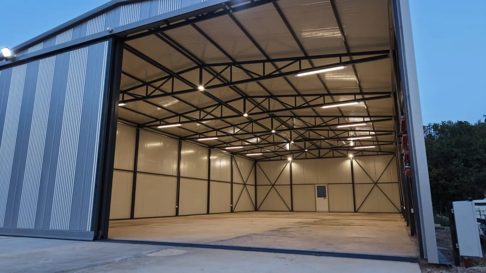 Rent, parking/garage, 210m², Bjeliši, Bar