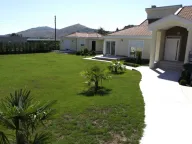 Rent, house, 250m², Donji Kokoti, Podgorica - image 1