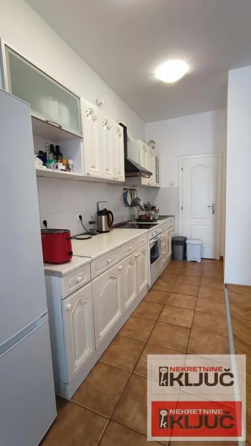 Izdavanje, dvosoban stan, 62m², Spens, Novi Sad Sve Podlokacije