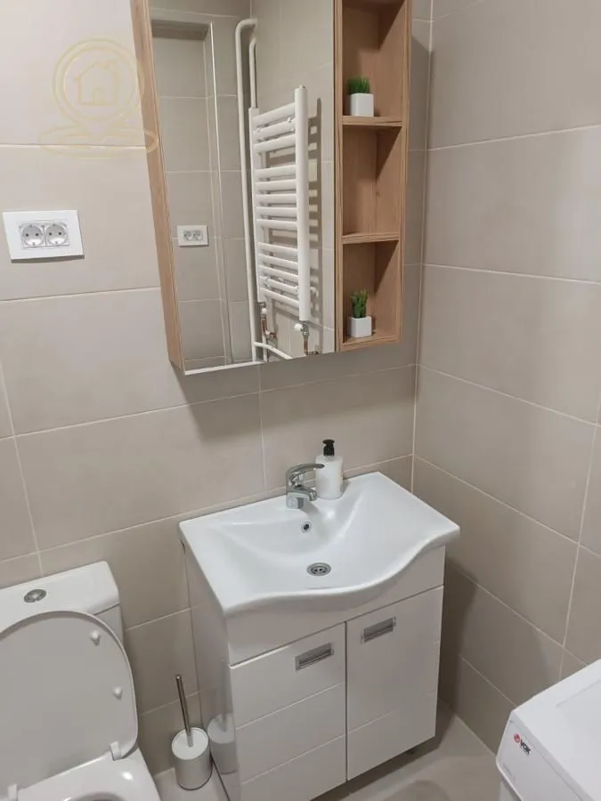 Izdavanje, garsonjera, 41m², Grbavica, Novi Sad Sve Podlokacije