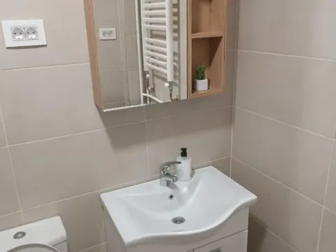 Izdavanje, garsonjera, 41m², Grbavica, Novi Sad Sve Podlokacije - image 4