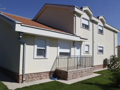 Prodaja, kuća, 250m², Donji Kokoti, Podgorica - image 23