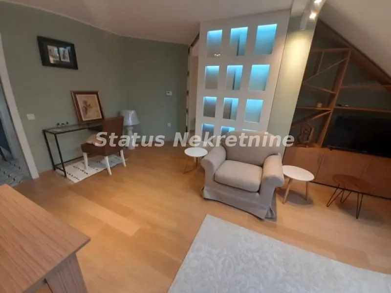 Izdavanje, jednosoban stan, 50m², Centar, Novi Sad