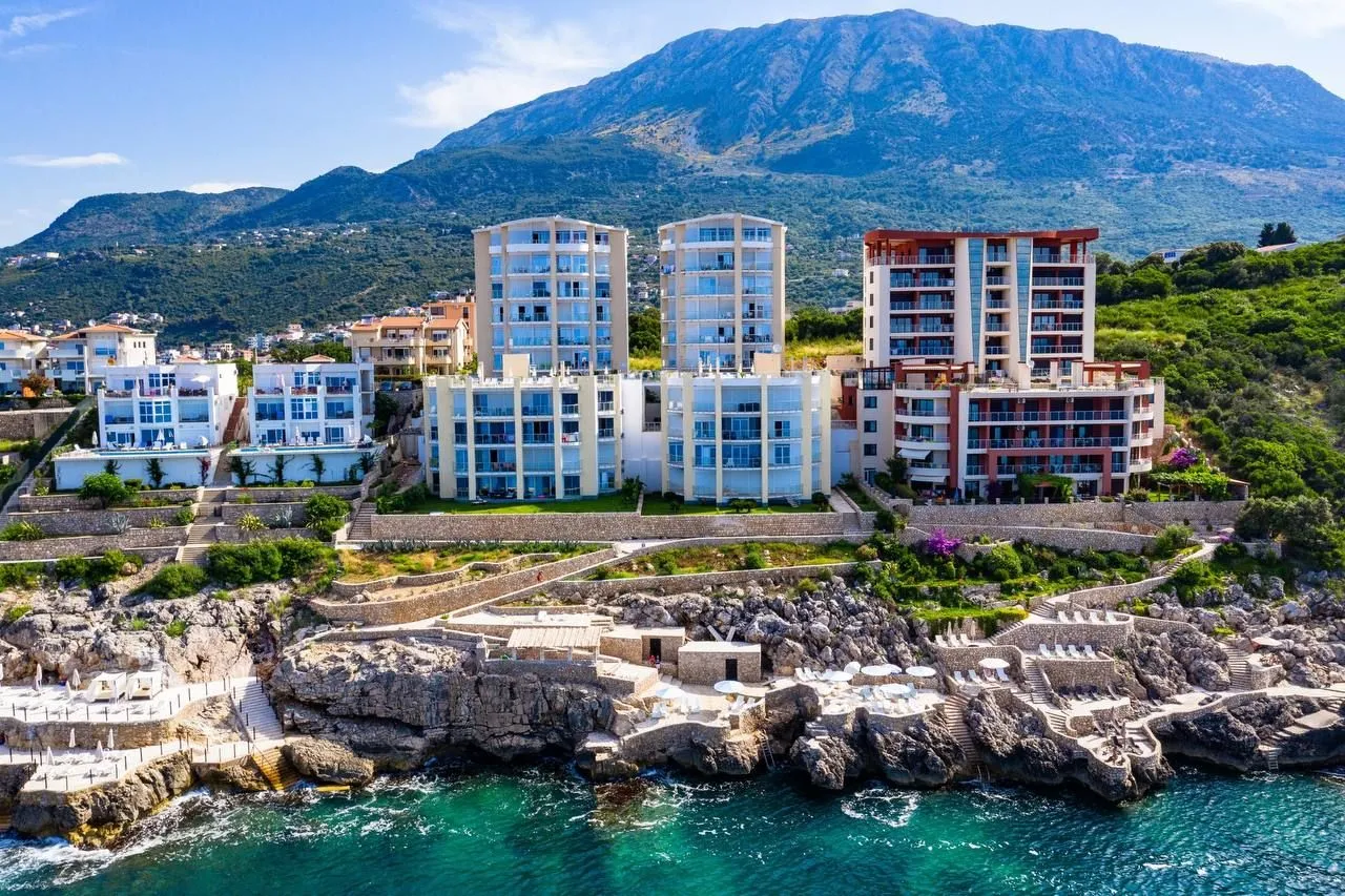 Sale, two bedroom apartment, 107m², Dobra Voda, Budva