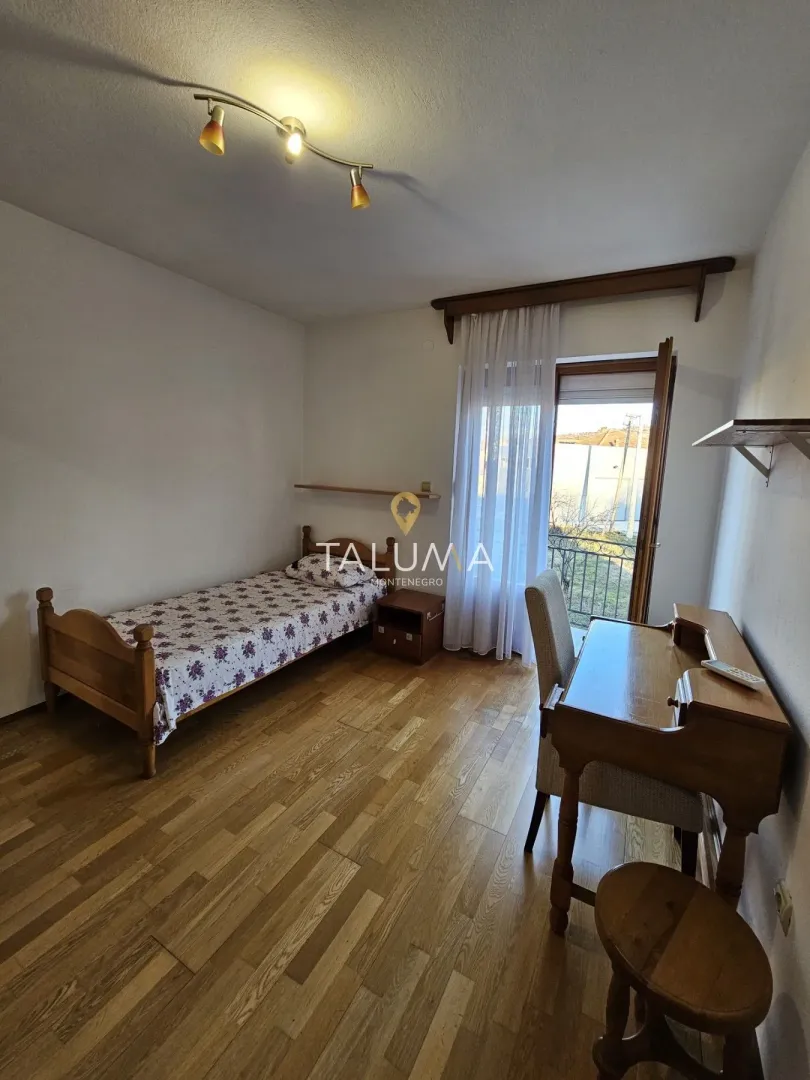 Rent, house, 216m², Dalmatinska ulica, Podgorica